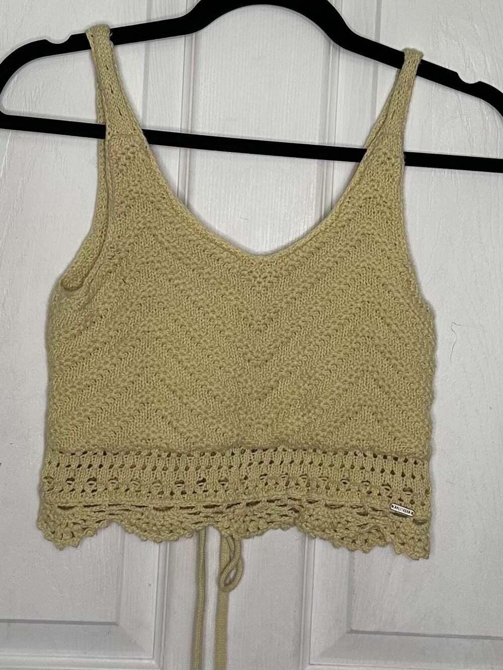 Hollister V-Neck Chevron Knit Cropped Tank Top with Scalloped Hem